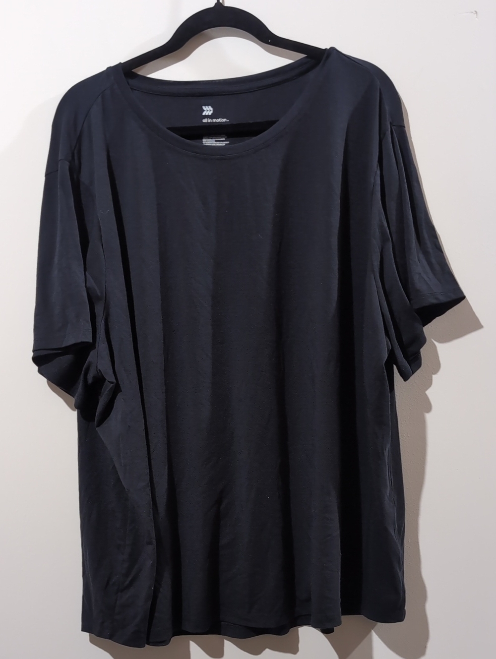 All in Motion Woman's Black Short-Sleeve Crewneck Shirt